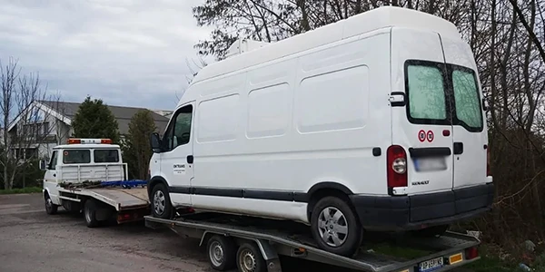 Šlep služba Inđija slepovanje kombija