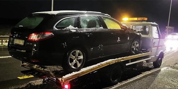 Šlep služba Novi Sad šlepovanje vozila noću u snegu