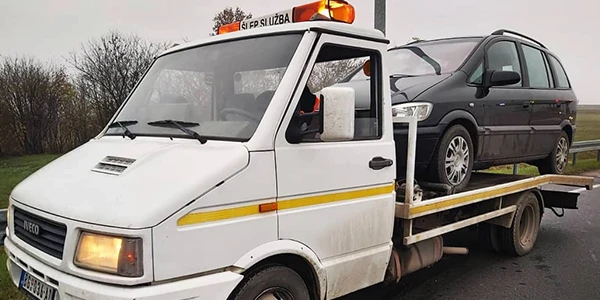 Šlep služba Titel šlepovanje automobila